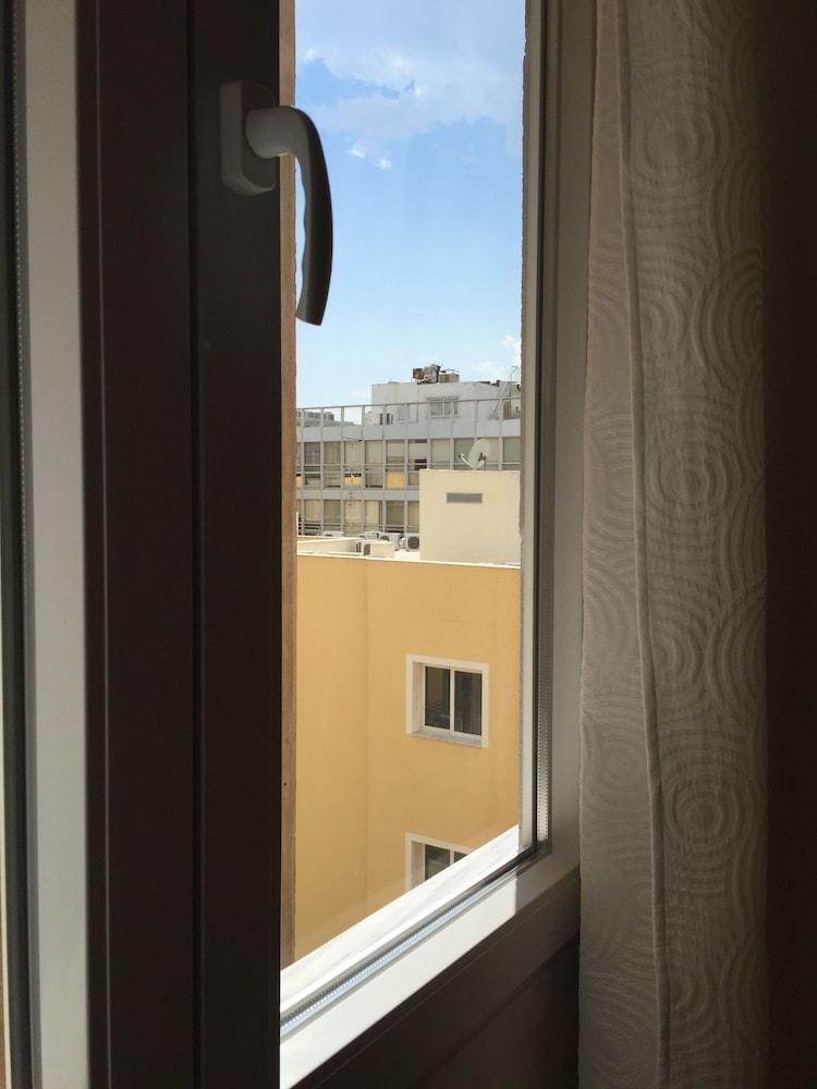 Dema Luxury Suites - Perikleous E1 雅典 外观 照片