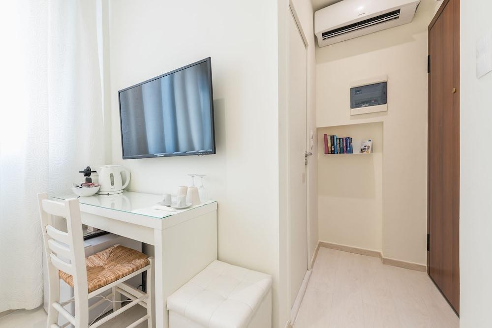 Dema Luxury Suites - Perikleous E1 雅典 外观 照片